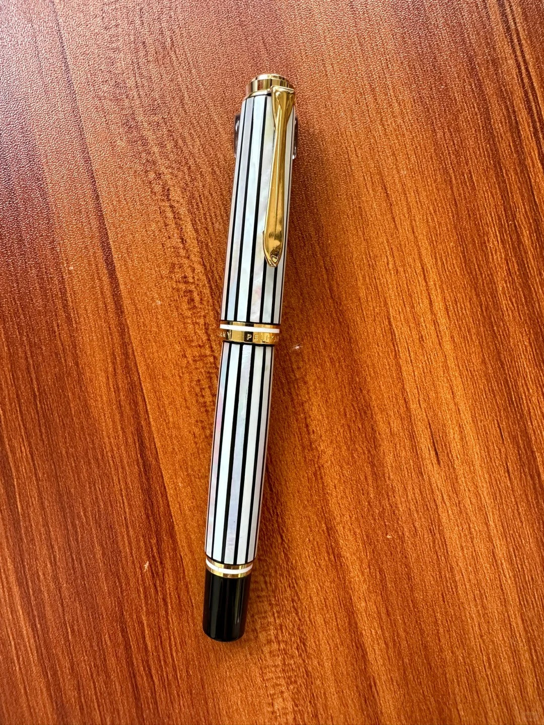 Pelikan M600 Raden Pearl Oyster