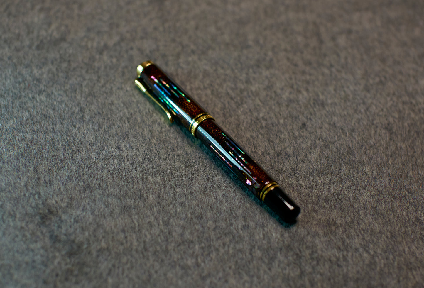 Pelikan M400 black Lacquer and Raden with Nashiji