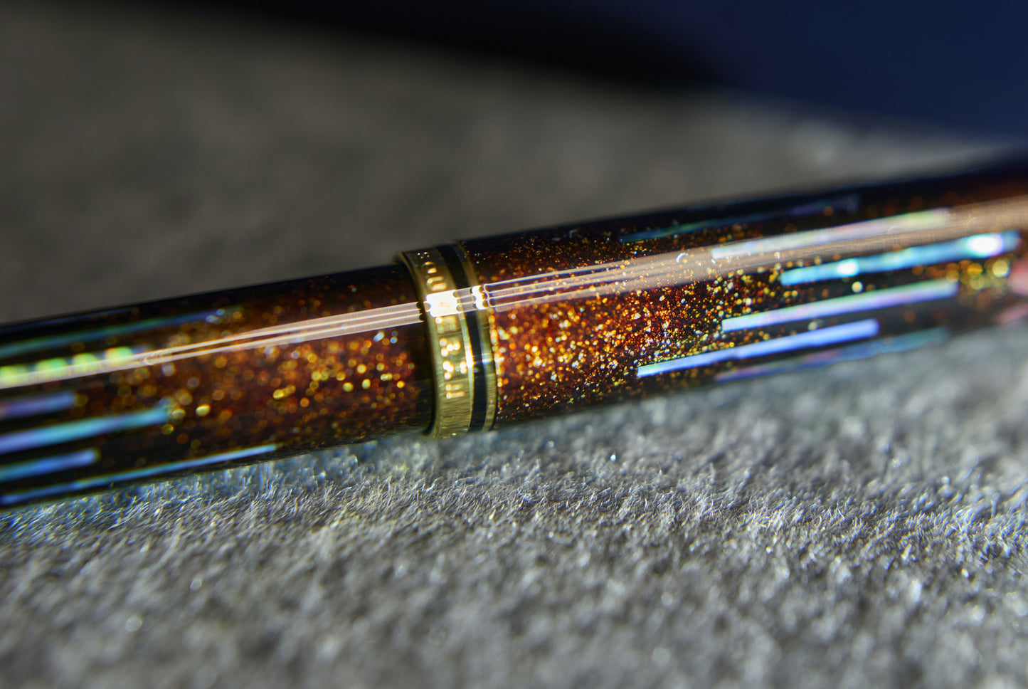 Pelikan M400 black Lacquer and Raden with Nashiji